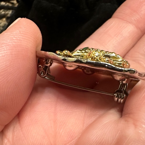Vintage Park Lane Gold Frog on Silver Lily Pad Brooch – Collectible Nature Pin - Picture 7 of 9